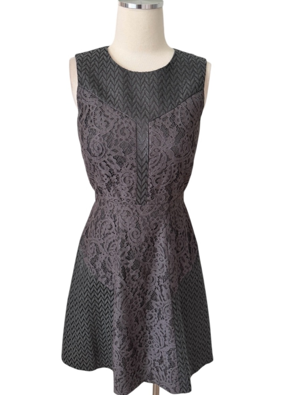 Ali Ro Anthro Sleeveless Lace-Overlay A-Line Dress in Charcoal SZ 2/4